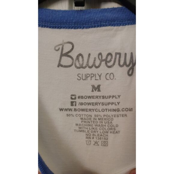 Bowery Supply CO Men's Medium White with Blue Woman Graphic Baseball Tee - Picture 3 of 5